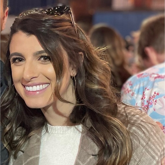 Meet your Posher, Allie - Picture 1 of 1